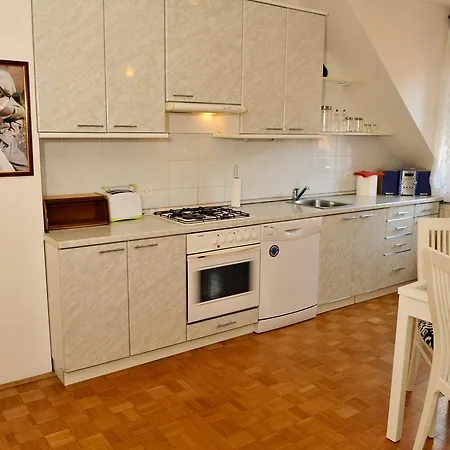 Apartma Luwiana Studio *